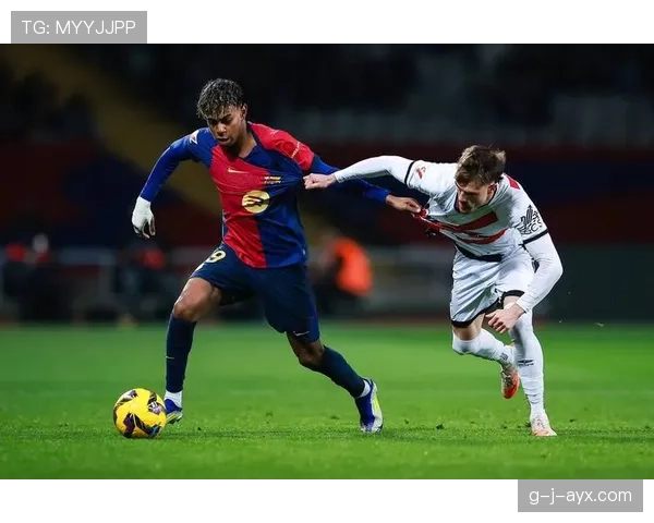 西甲新赛季打响，白红军团强势出击誓夺荣耀